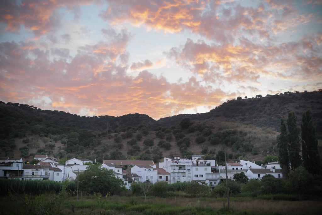 Finca La Rana Verde Cortes de la Frontera Pokoj fotografie